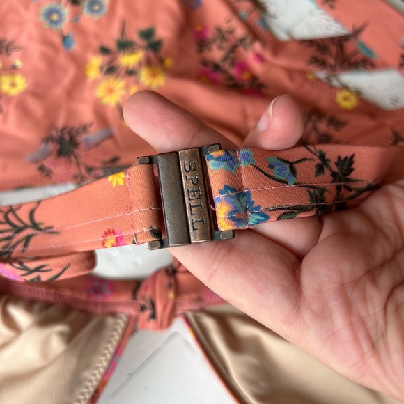 Spell posy bikini set - Picture 13 of 16